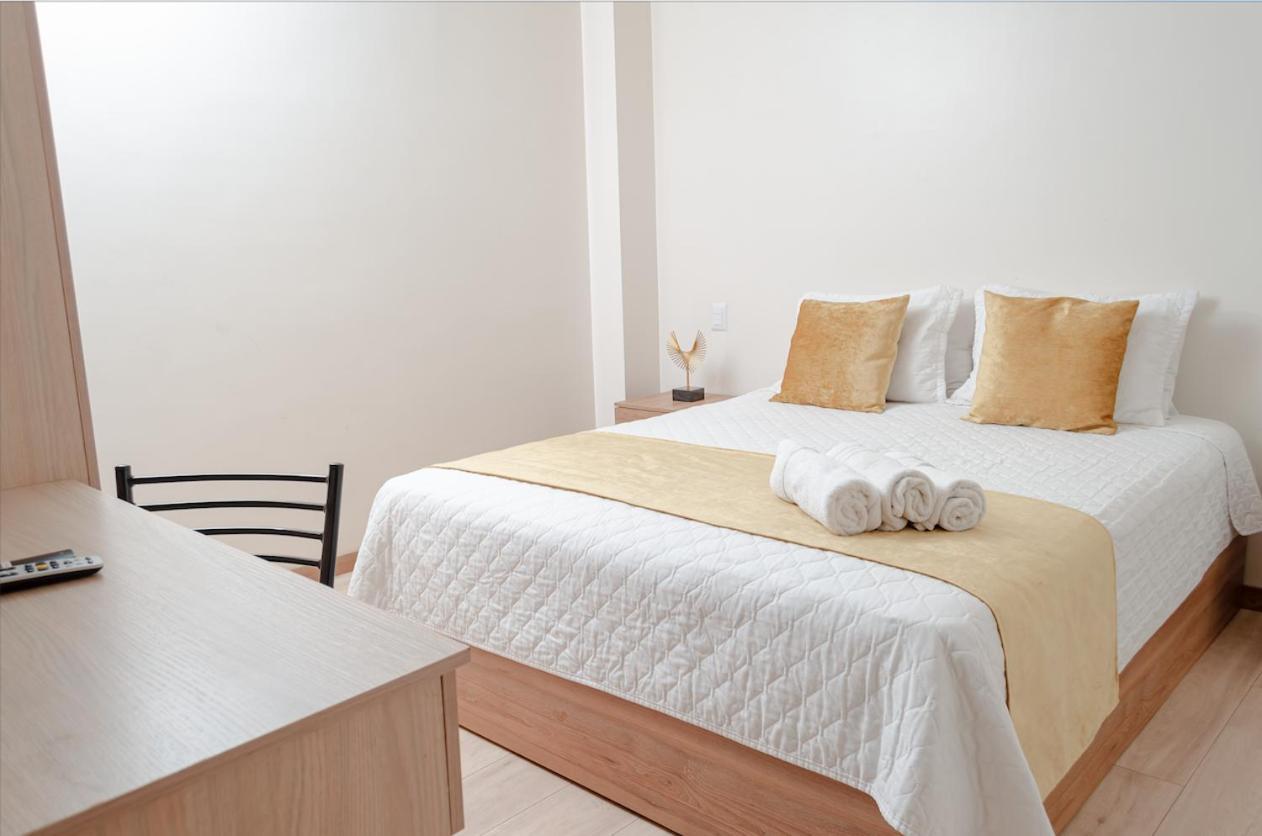 Hotel Brist0L Suites Centro Historico Cuenca Esterno foto