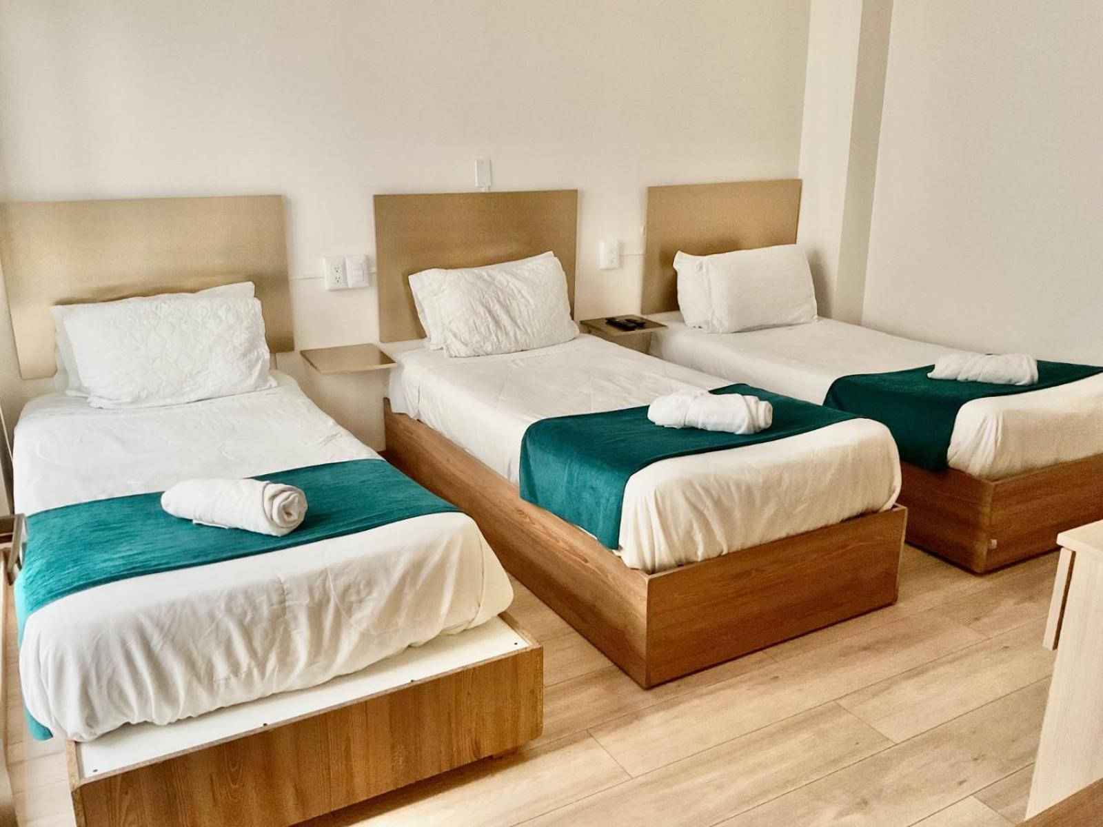 Hotel Brist0L Suites Centro Historico Cuenca Esterno foto