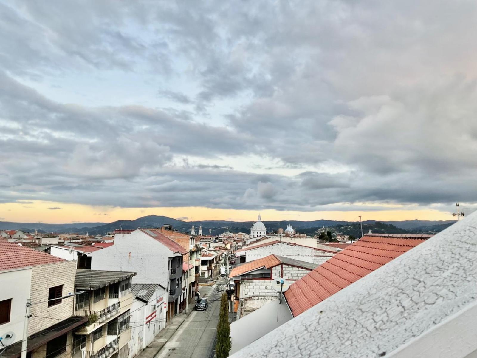Hotel Brist0L Suites Centro Historico Cuenca Esterno foto